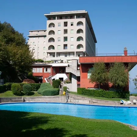 Di Appartement *